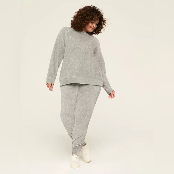 LIVI Sweatshirt & Jogger Sweatpant Set Grey Metallic Velvet Soft Women's 18/20 - Picture 1 of 3
